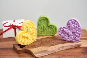 Soap Heart Butterfly & Family Designs | Perfect Gift for Weddings, Baptisms and Parties | Organic Scented Soap | Family Soap Figurine